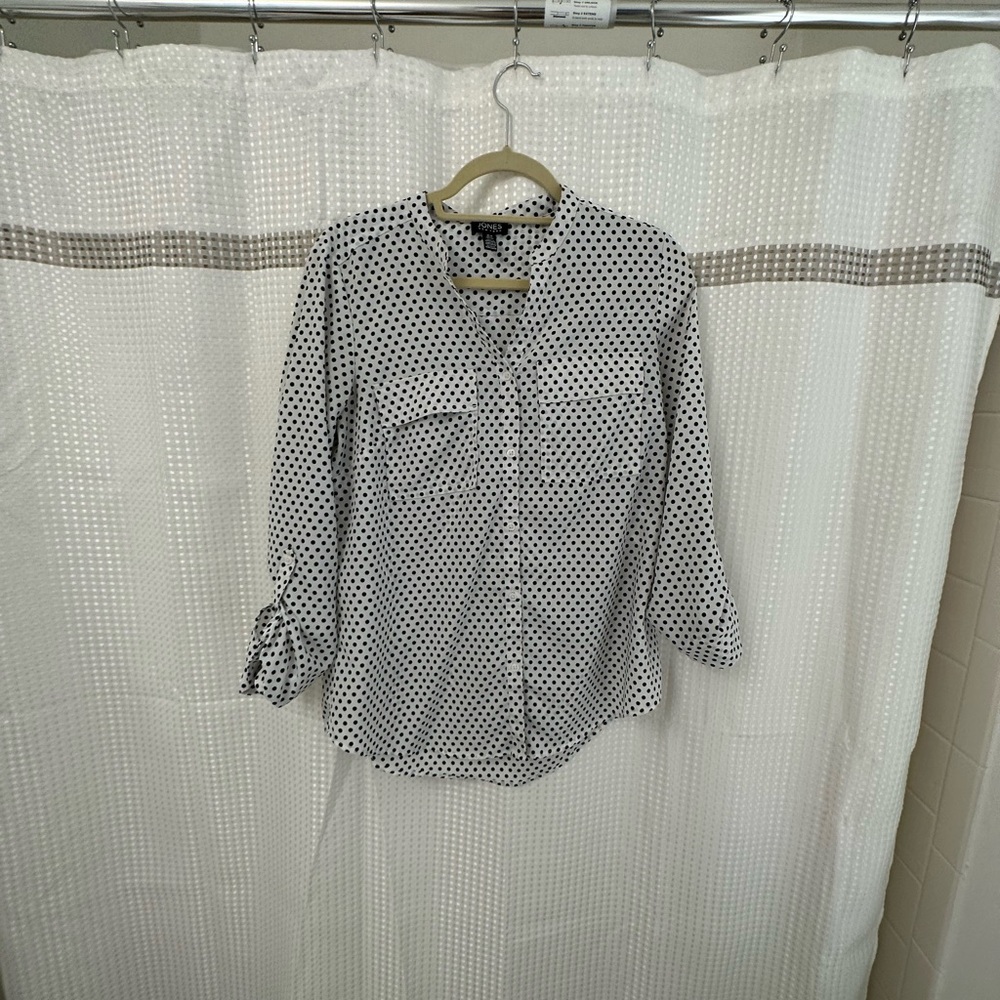 Jones New York black polka dot blouse size med